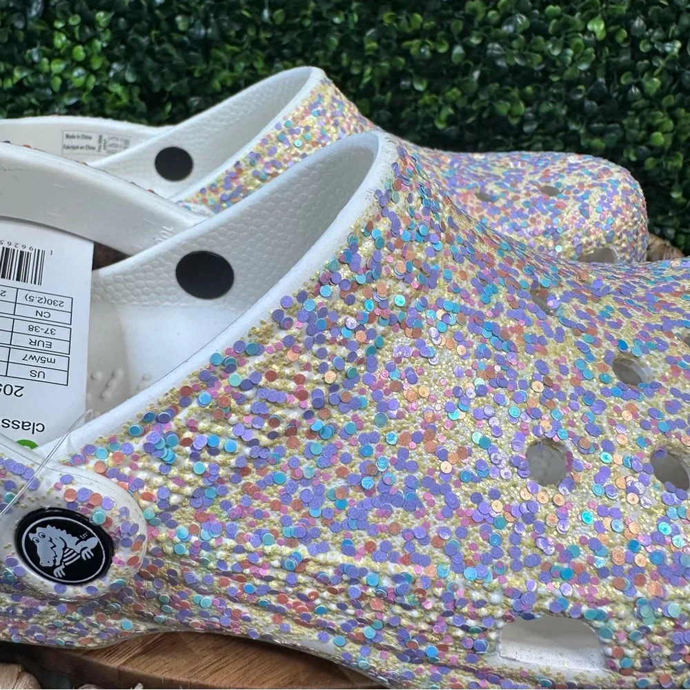 Nwt glitter speckled white crocs classic glitter‎ clog